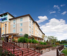 Hotel Indigo Jacksonville-Deerwood Park, an IHG Hotel