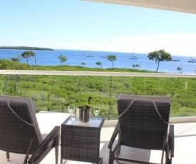 LICENSED MGR - LUXURIOUS OCEANFRONT CONDO W/STUNNING VIEWS - UPSCALE OCEANFRONT RESORT!