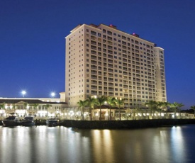 Luxurious Cape Coral Suite with on-site Marina - One Bedroom Suite #1