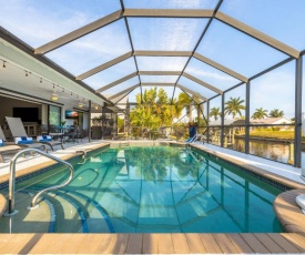 Pet Friendly Villa with Heated Pool & Gulf Access - Villa Coast to Coast