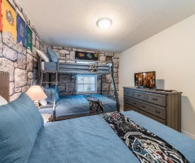 Amazing home with 2 themed bedrooms