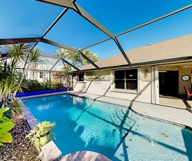 Tropical Gem - Heated Pool, Office, Prime Location home