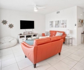 SPECIAL OFFER! - Deluxe New Condo (5 Min Disney And Outlets) At Storey Lake Resort (Orlando)