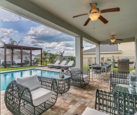 Stunning House with Pool, Gazebo and Movie Theater at Encore Resort 7644