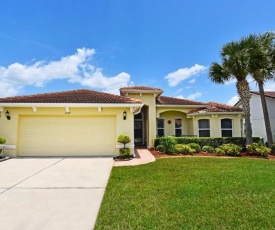 Four-Bedroom Pool Home Davenport