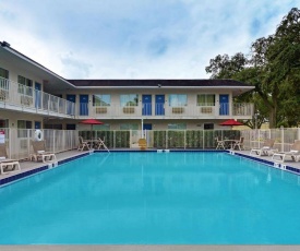 Motel 6-Kissimmee, FL - Orlando