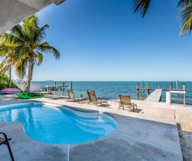 Tropical Sunset 4bed/3bath with private pool, hot tub & dockage