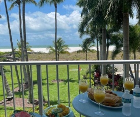 Relaxing Beachfront Condo - Stunning Gulf Views