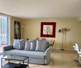 Amazing Ocean View & City View 3 BR in walkable downtown Brickell Miami