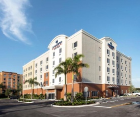 Candlewood Suites - Miami Exec Airport - Kendall, an IHG Hotel