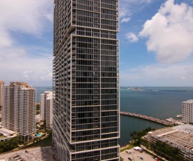 Luxury 5-star Condo @37th floor in Icon Brickell 2b/2b