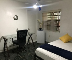 SNUG MINIMALIST FULL BED NEAR DOLPHIN MALL/FIU