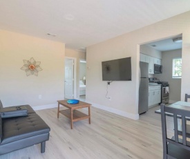 Stylish 2BR Apartment in Midtown-Wynwood