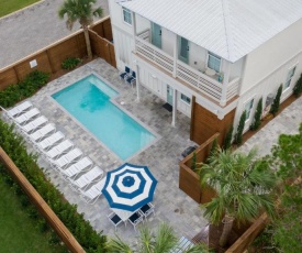 Brand New Luxury Home! Private Pool- Free 6 Seat Golf Cart! 4 Min to Beach