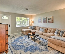 Cozy Home with Lanai, 4Mi to Naples Beach and Pier