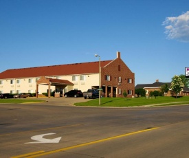 DUTCH INN AND SUITES