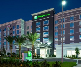 Holiday Inn & Suites Orlando International Drive South, an IHG Hotel