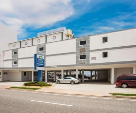 Days Inn by Wyndham Ormond Beach Mainsail Oceanfront