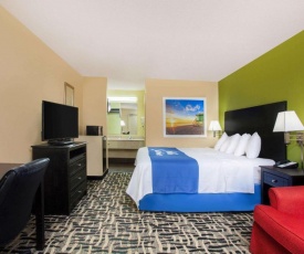 Days Inn by Wyndham Pensacola West