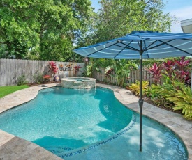 Charming Cottage w Pool, Walkable to Downtown