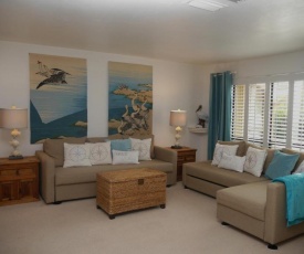 Enjoy shelling at spacious condo by Bowmans Beach - Blind Pass E206