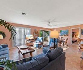 Enjoy sunsets with family on Sanibel's quiet west end - Blind Pass F101