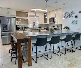 Modern Coastal Home near Siesta Key and Downtown