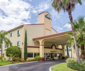 Days Inn by Wyndham Sarasota I-75