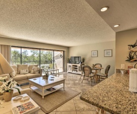 Siesta Key Condo with Balcony - Walk to Beach and Bay