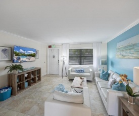 Seas The Day 2 - Newly Renovated 2BR Condo on Singer Island Duplex