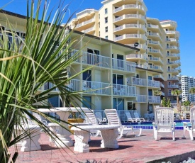 Beachfront Vacaton Club and Resort Suites in Daytona Beach