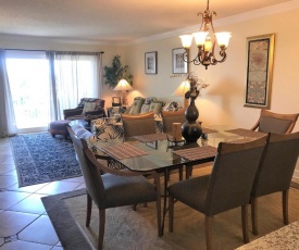 Unit 203 - Tropical Gulf of Mexico 2BR 2BA King and Queen Gold Unit