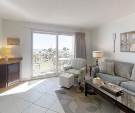 Unit 308 Gulf View Platinum Unit - Pool View - Private Balcony with Washer and Dryer