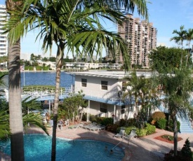 Holiday Apartments at Holiday Isle Yacht Club