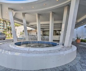 Luxe Beachfront Ft Lauderdale Resort Condo with Pool!