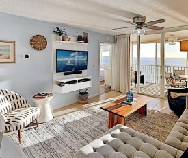 Top-Floor Beach Condo with Pools & Private Lanai condo