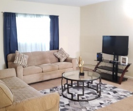 Beautiful condo, 2 bedrooms 2 baths fully equipped
