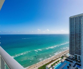 Ocean front 2 bedroom Hollywood Beach Resort 29th floor