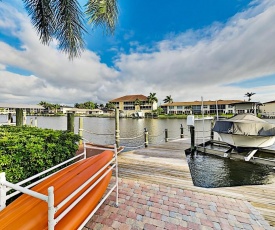 Canal-Side “Sky Palms Villa” - Dock, Pool & Hot Tub home