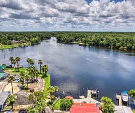 Homosassa River Home with Private Boat Ramp and Kayaks