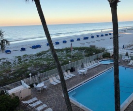 The beach is calling and I must go to this absolutely fabulous condo SDC1503