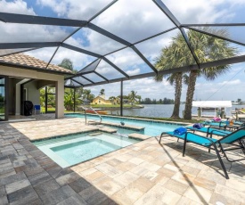 Custom Heated Pool, Kayaks, Bikes, & Spectacular Views - Villa Lakeside Oasis - Roelens Vacations